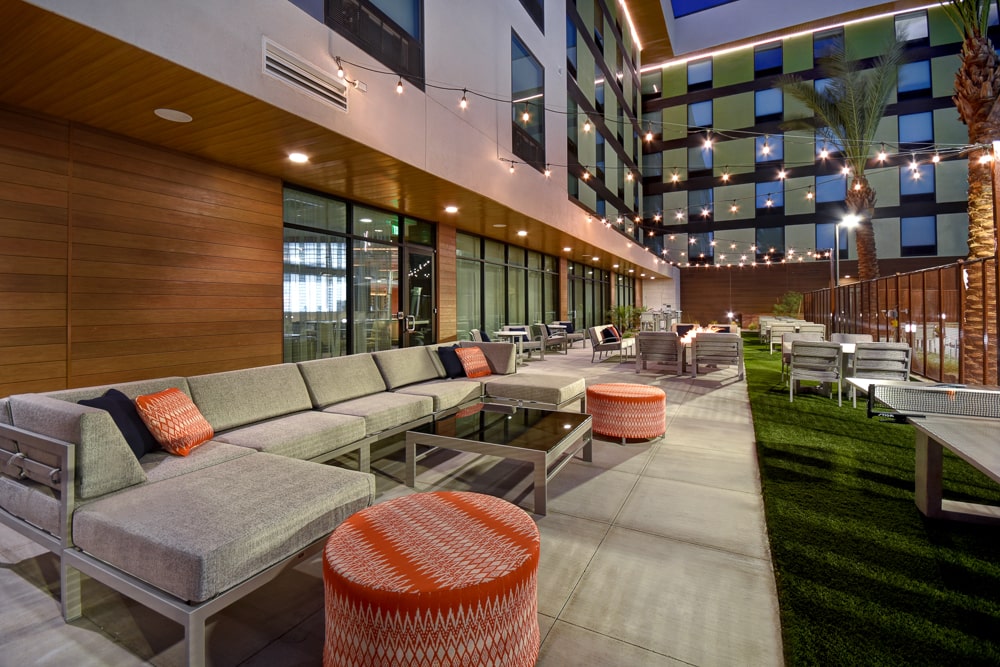 Hotel Rooms and Suites  Courtyard Las Vegas Convention Center